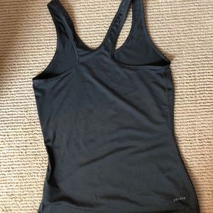Nike Tops - Women’s Nike Pro Weightlifting Tank S Nike Tops - Women’s Nike Pro Weightlifting Tank S